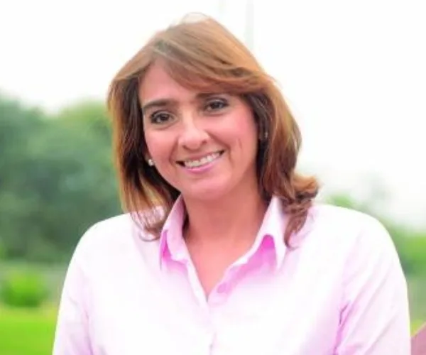 Milagros Agurto — Conferencista de Productividad Enfoque y Prioridades