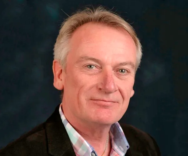 Chris Skinner — Conferencista de Transformación Digital Estrategia Digital
