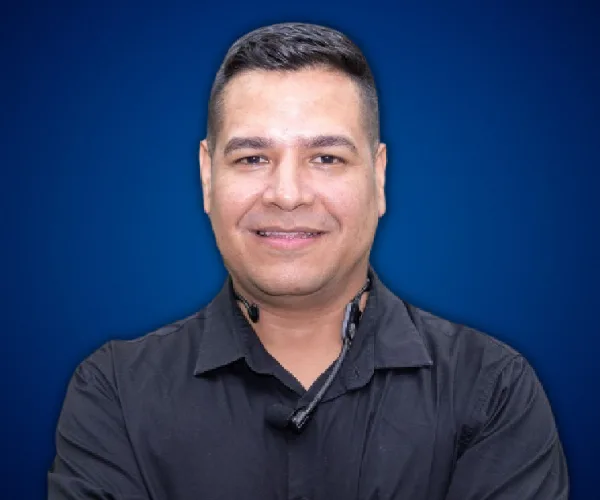 Cikar Soto — Conferencista de Ventas Psicologia de Ventas